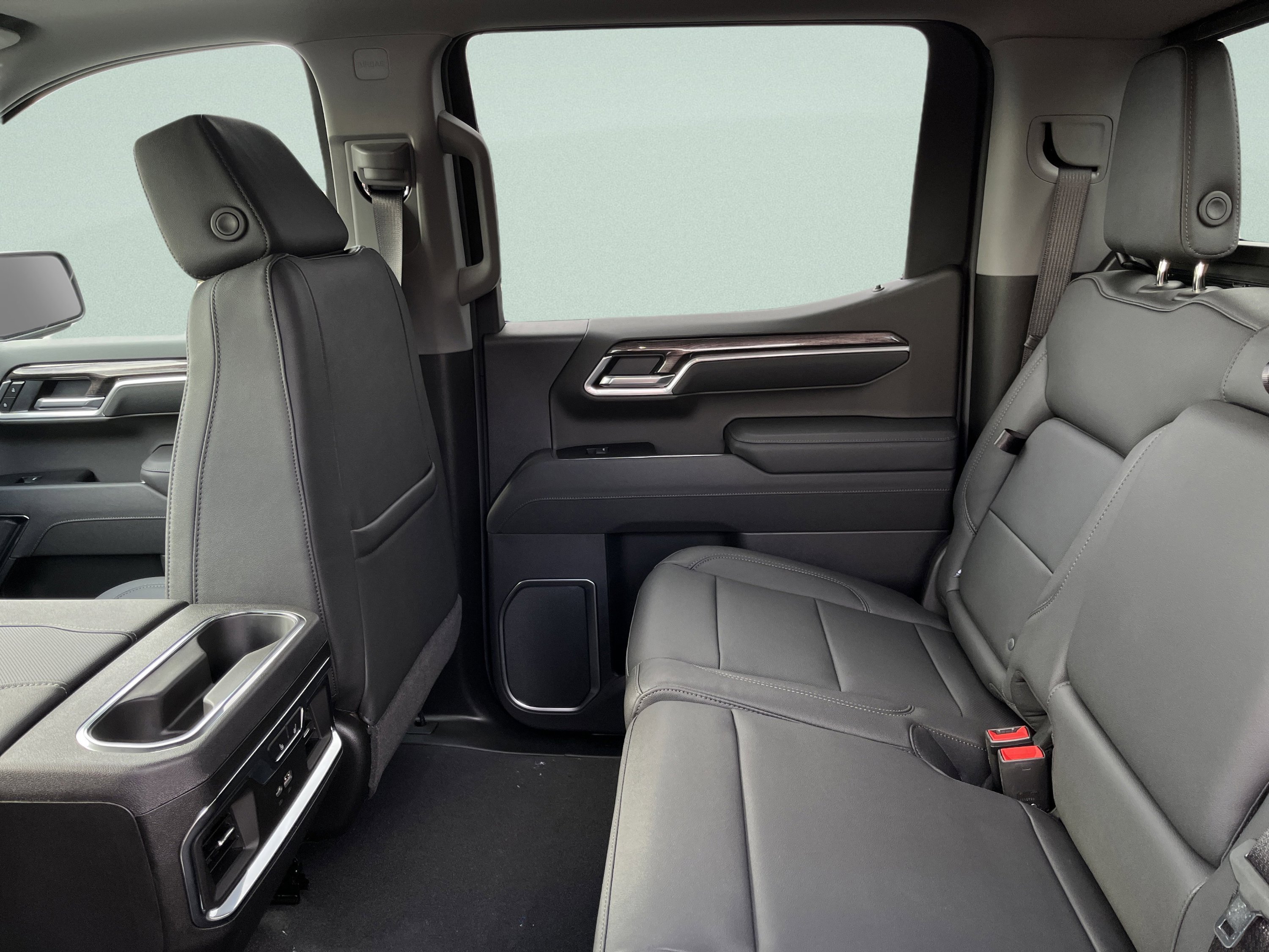 New 2026 Chevrolet Silverado 1500 LTZ w/ LTZ Premium Package image 18