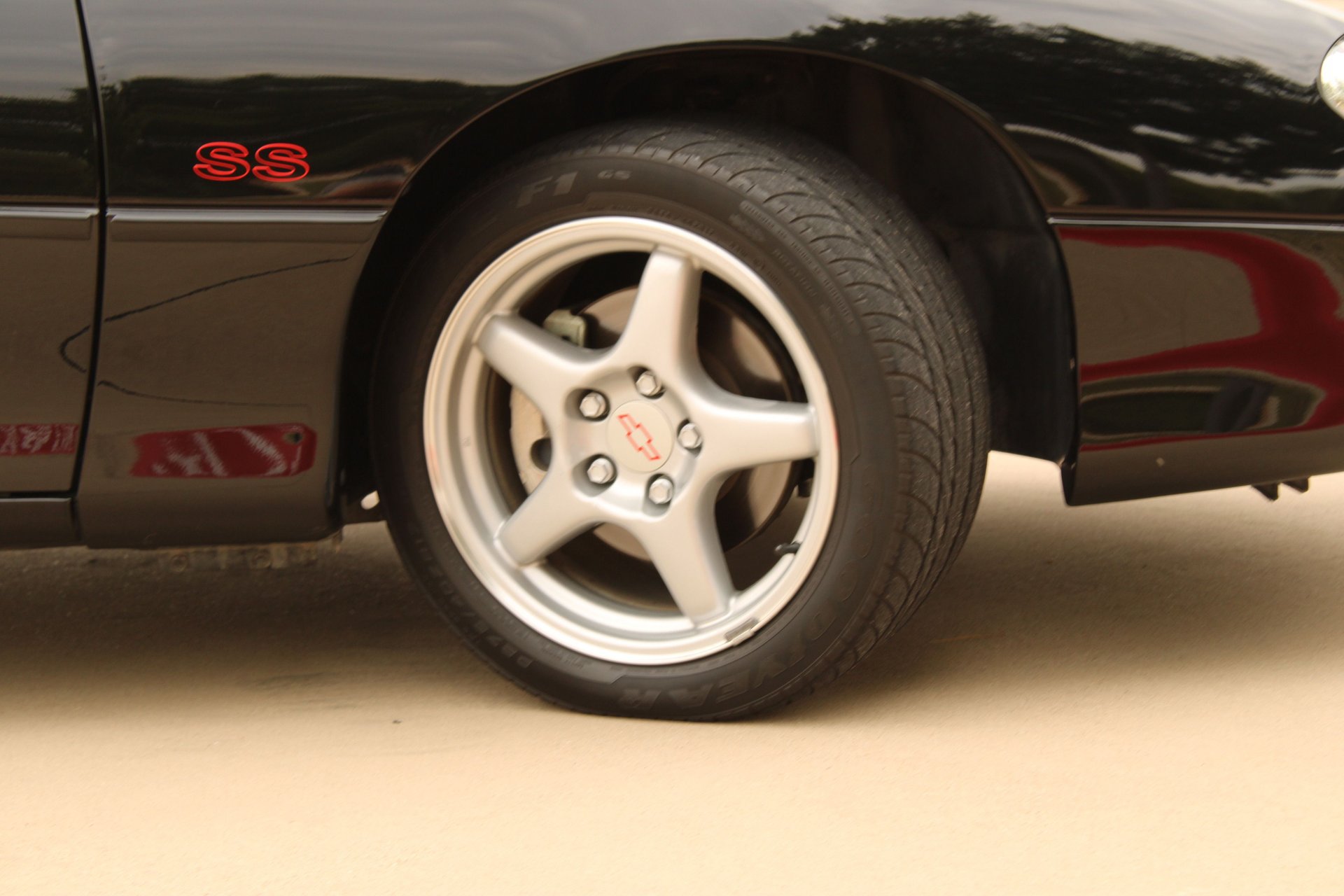 Used 1999 Chevrolet Camaro Z28 w/ SS Performance/Appearance Pkg RWD image 35