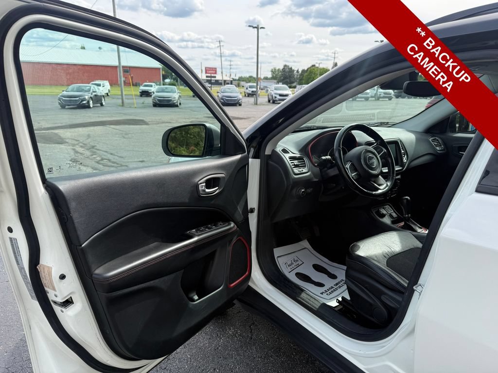 Used 2021 Jeep Compass Trailhawk AWD/4WD image 10