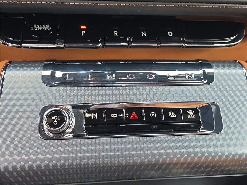 Used 2025 Lincoln Aviator Black Label image 20