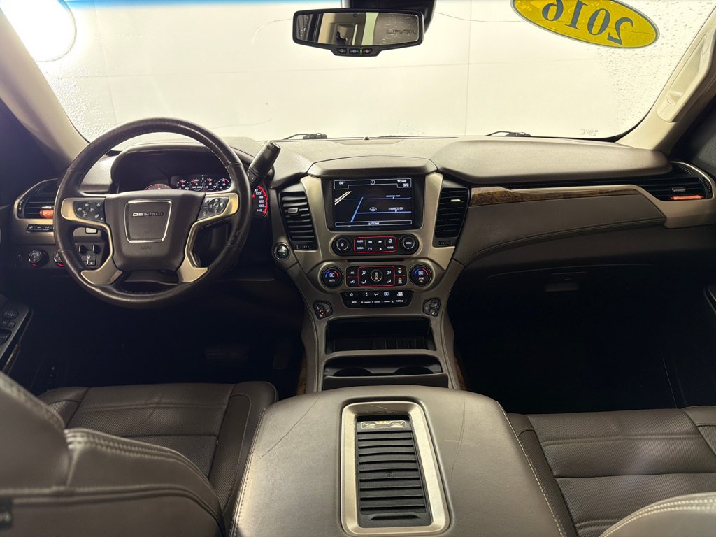 Used 2016 GMC Yukon XL Denali w/ Open Road Package AWD/4WD image 28