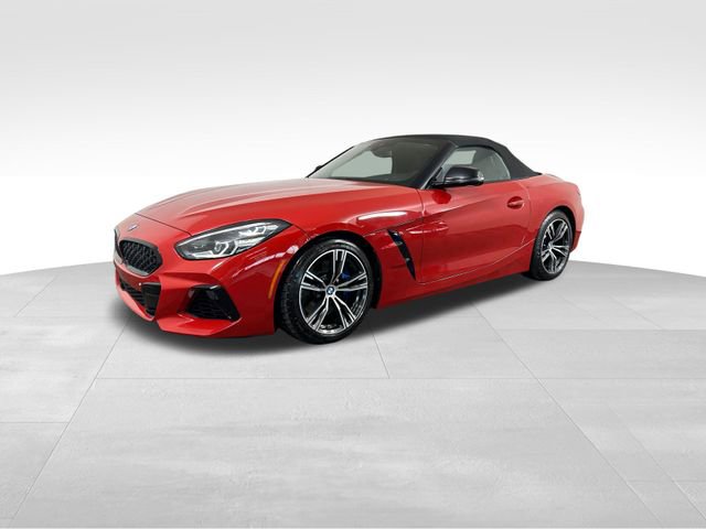 Used 2022 BMW Z4 M40i w/ Premium Package image 2
