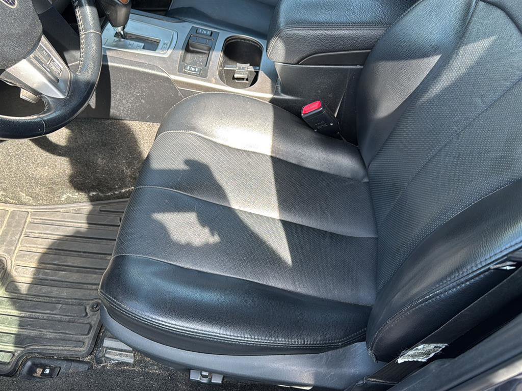 Used 2014 Subaru Outback 2.5i Limited image 4