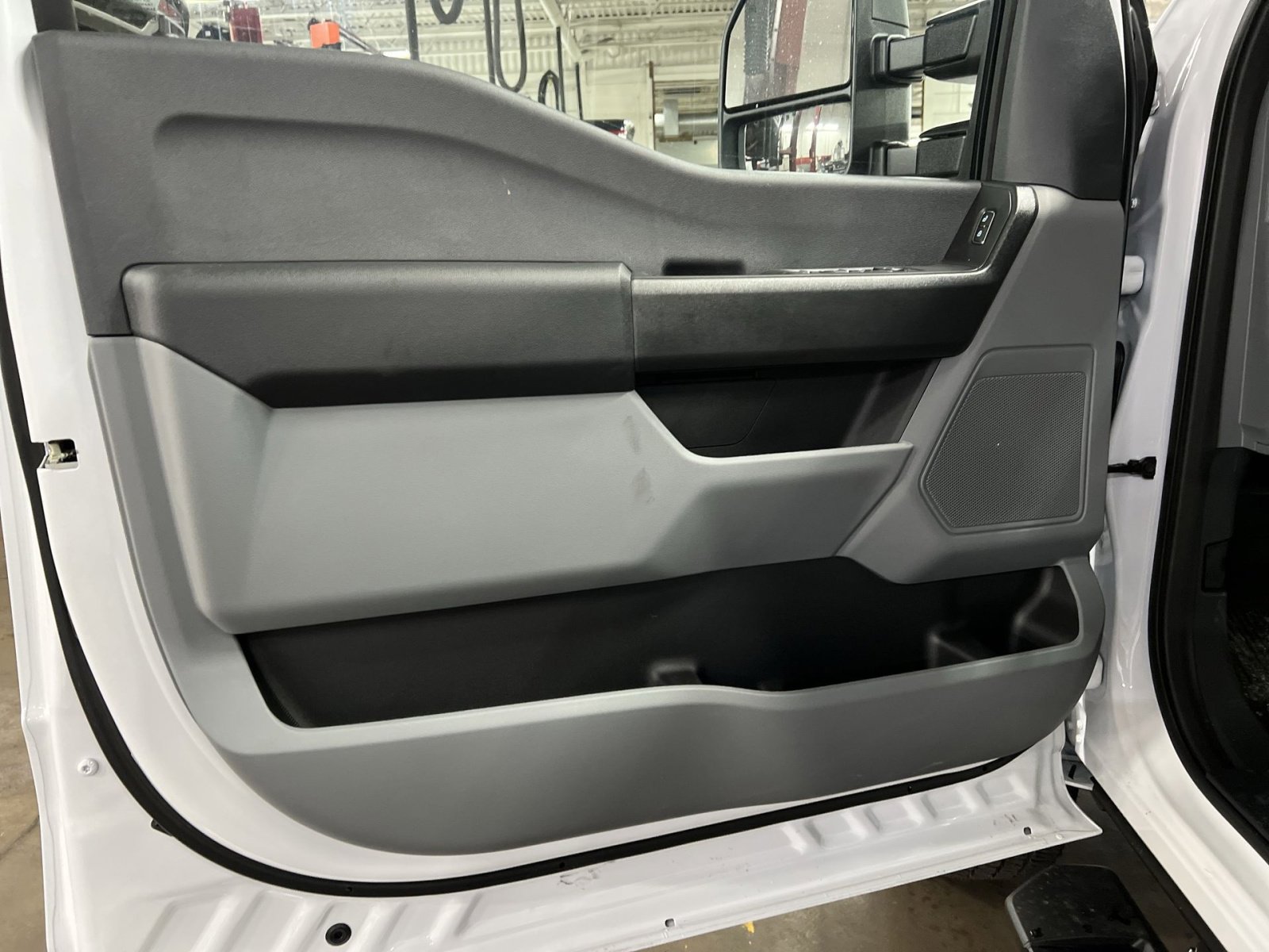 New 2026 Ford F250 XL w/ XL Chrome Package image 14