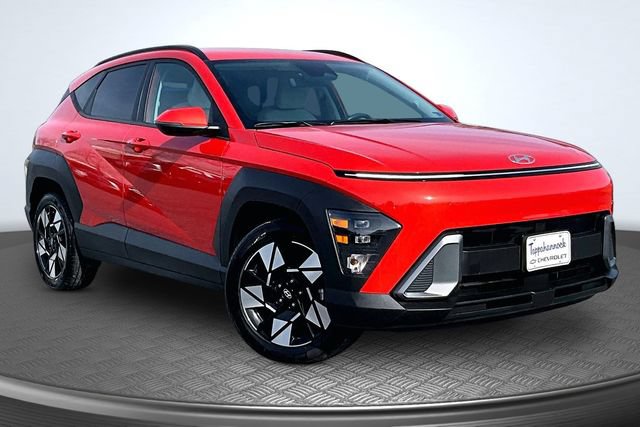 Used 2024 Hyundai Kona SEL FWD image 3