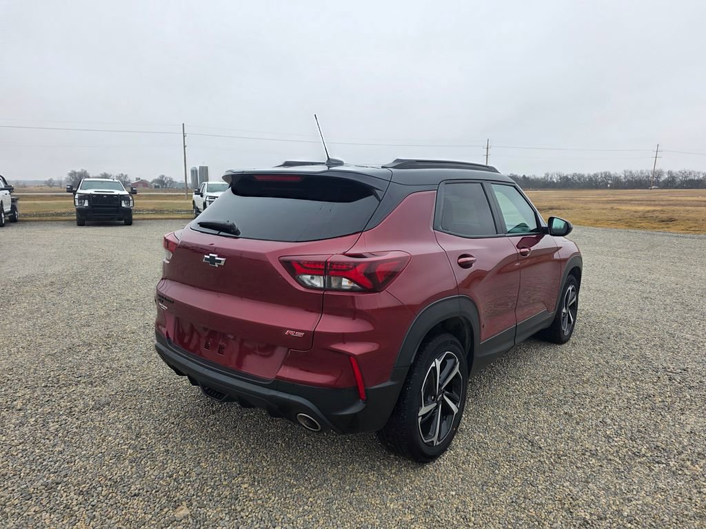 Used 2023 Chevrolet TrailBlazer RS w/ Sun and Liftgate Package image 4
