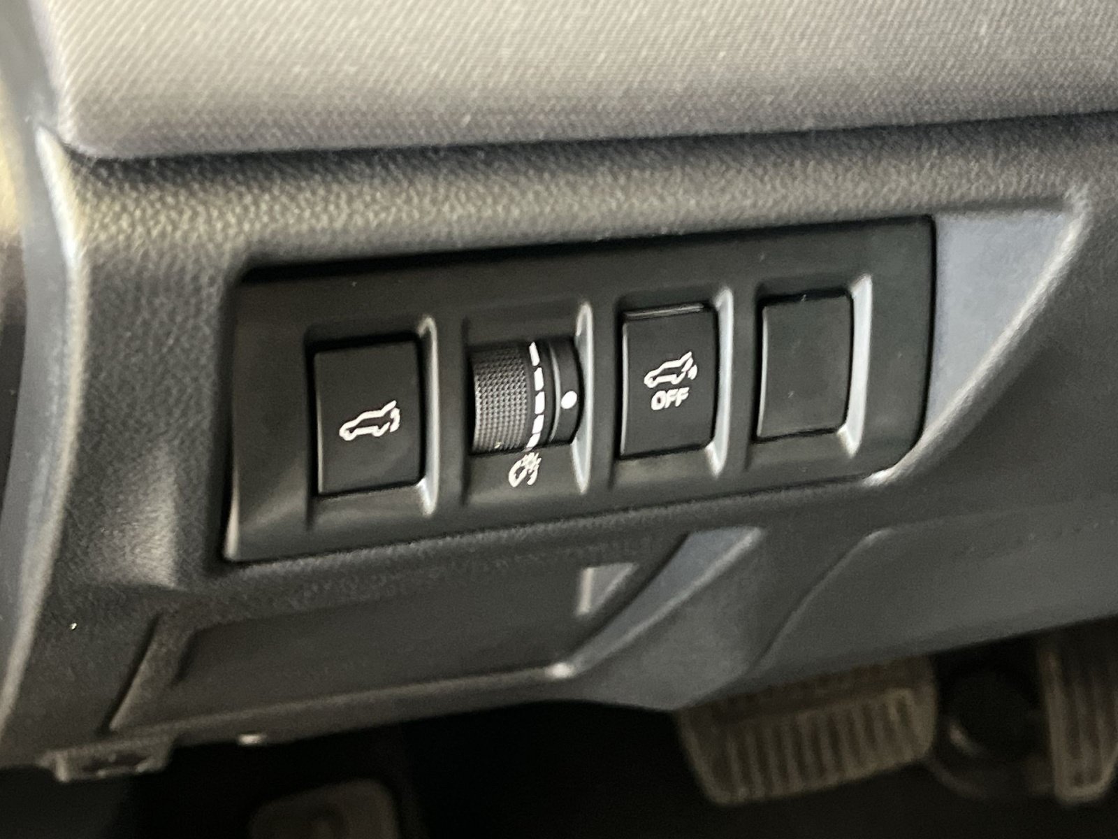 Used 2022 Subaru Outback Premium AWD/4WD image 34