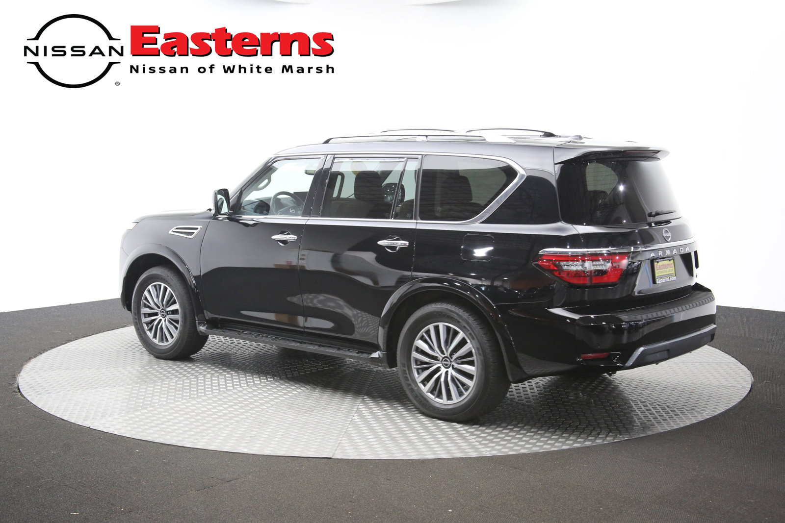 Used 2023 Nissan Armada SL w/ Captain's Chairs Package AWD/4WD image 65