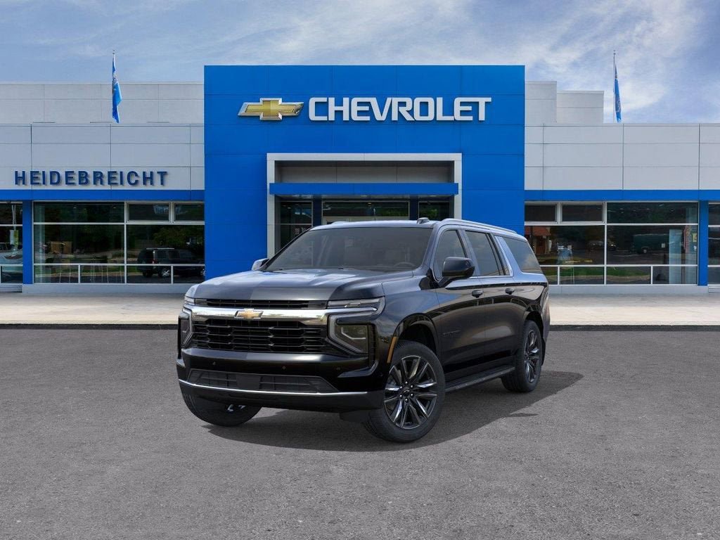 New 2026 Chevrolet Suburban LS w/ LS Custom Edition AWD/4WD image 8