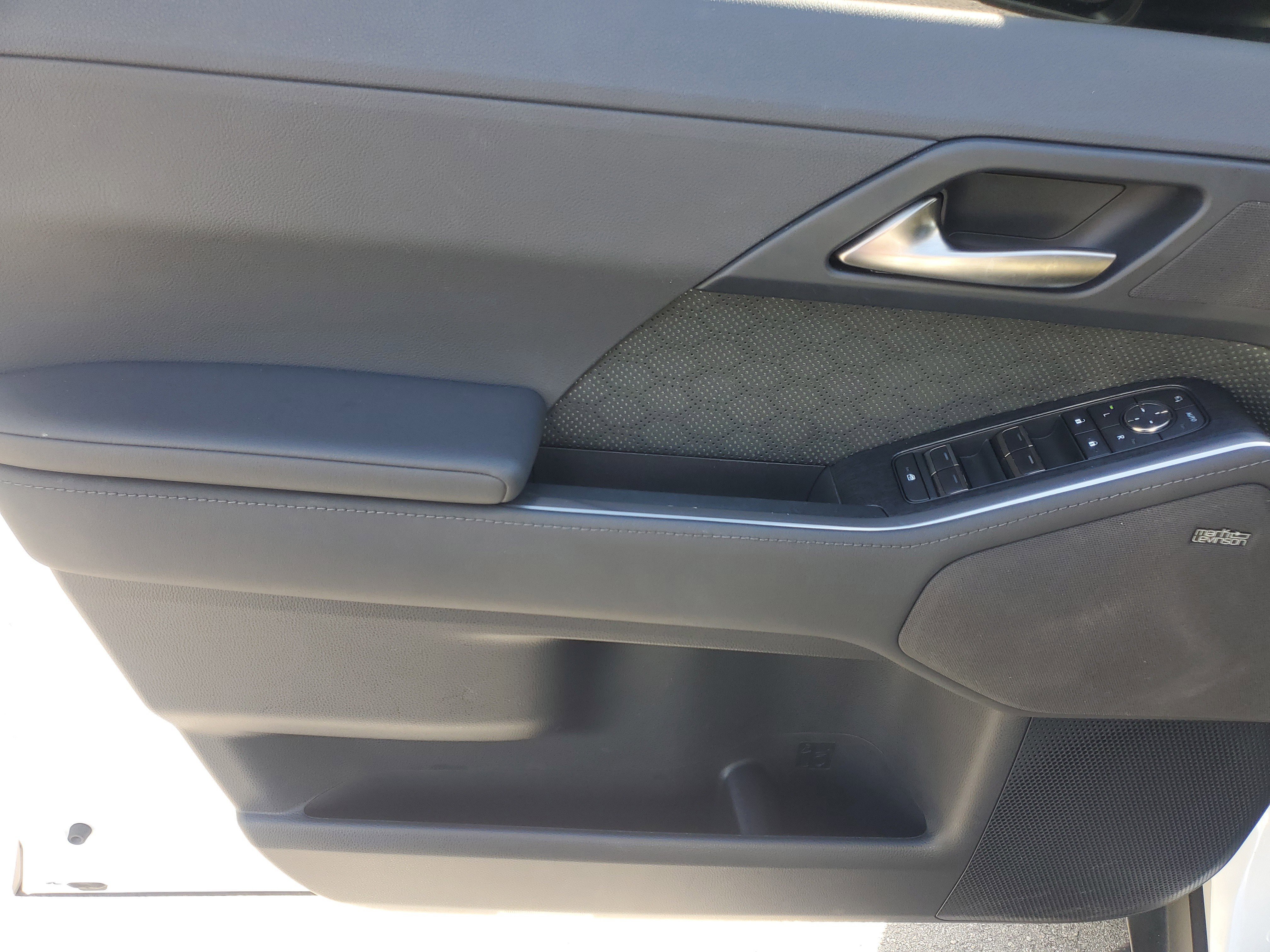 Used 2024 Lexus GX 550 image 19