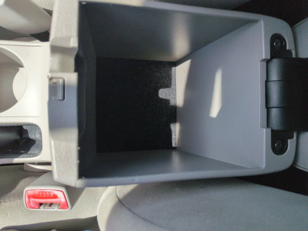 Used 2013 Toyota Corolla L image 25