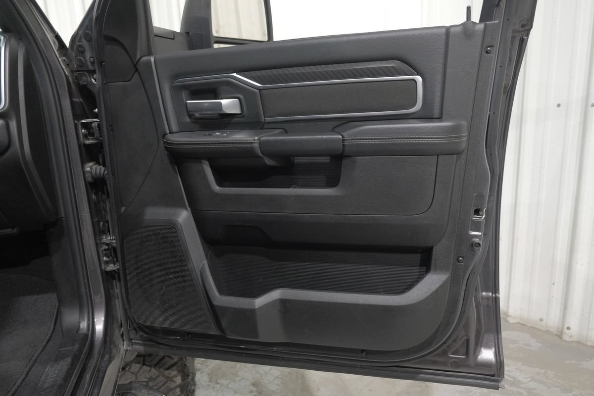 Used 2025 RAM 2500 Big Horn AWD/4WD image 43