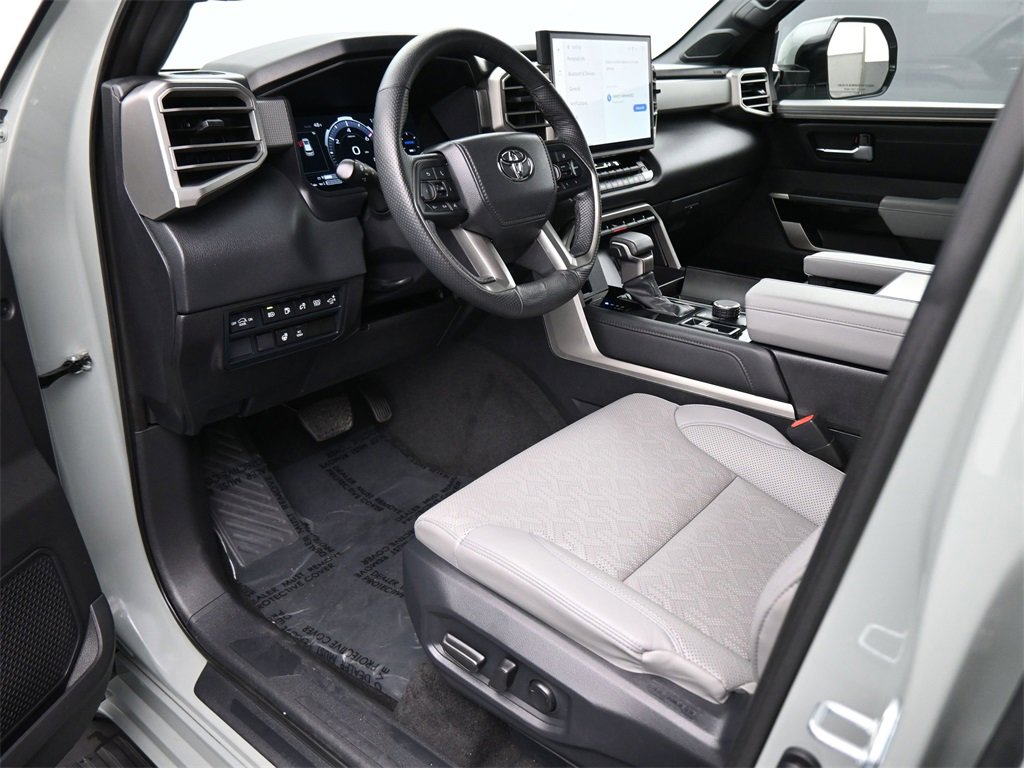 Used 2025 Toyota Sequoia Limited image 2