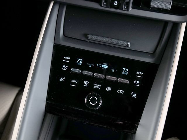 New 2026 Porsche Macan 4 Electric AWD/4WD image 16