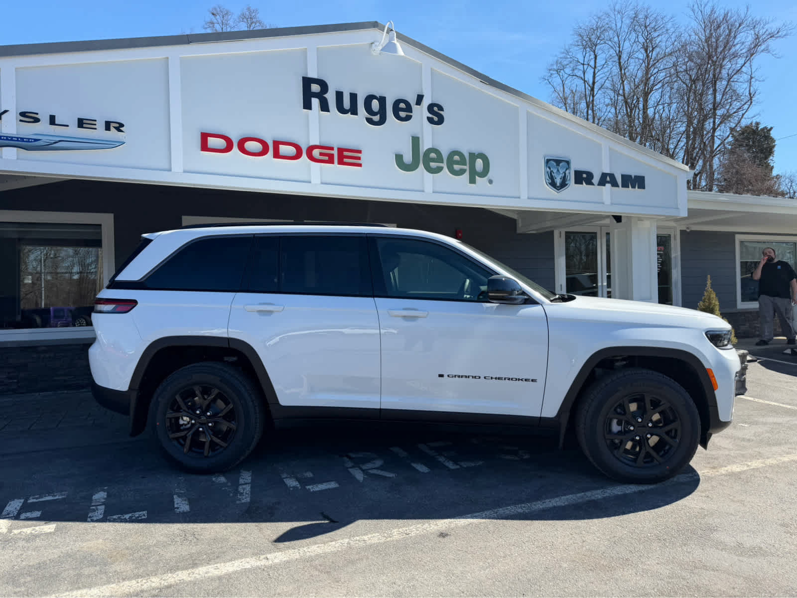 New 2026 Jeep Grand Cherokee Altitude AWD/4WD image 8