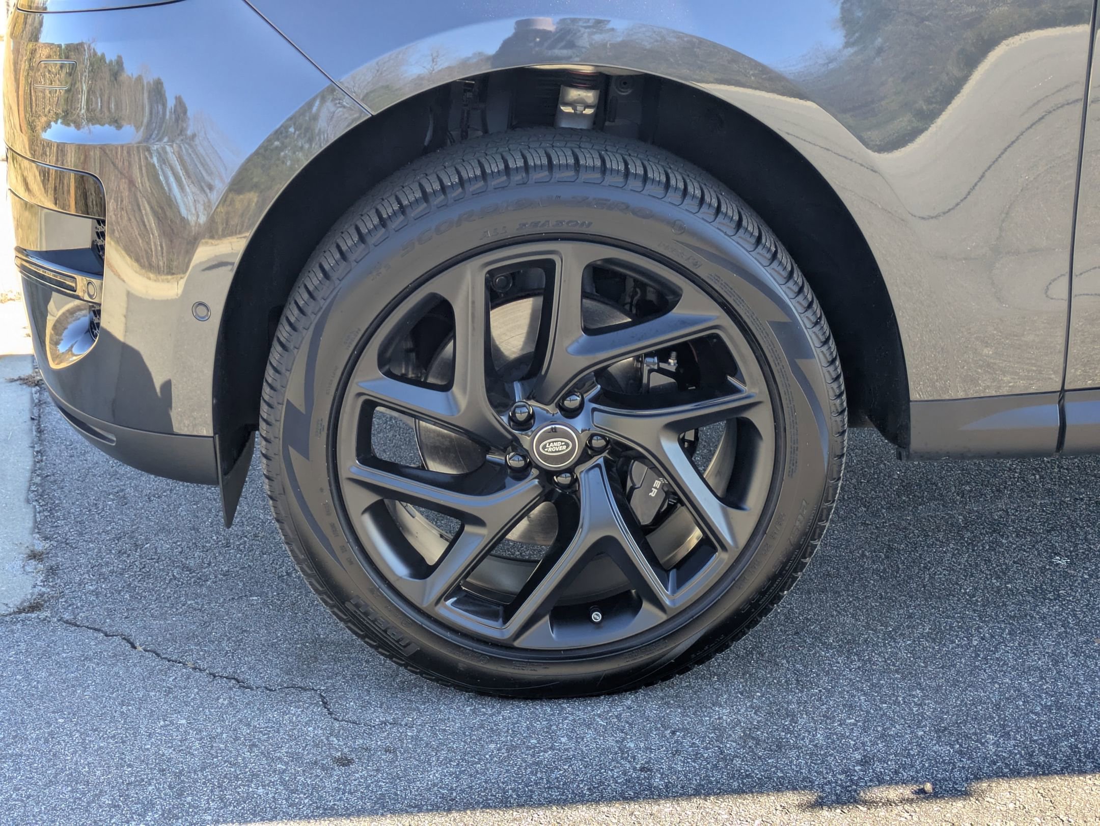 Used 2025 Land Rover Range Rover Sport SE image 34