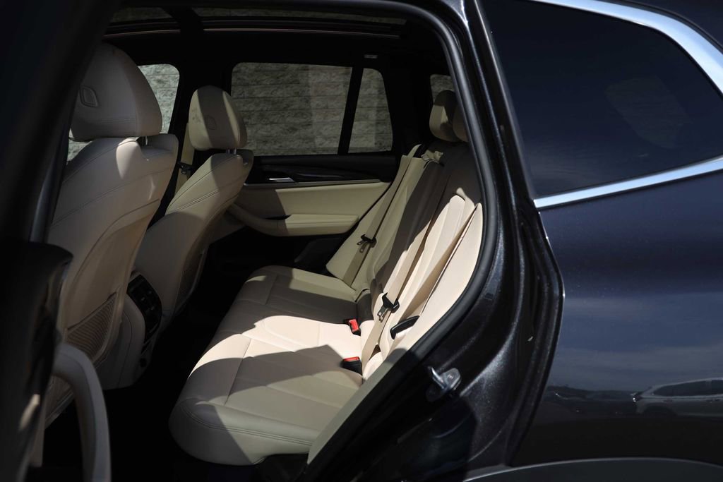 Used 2019 BMW X3 xDrive30i w/ Driving Assistance Package image 21