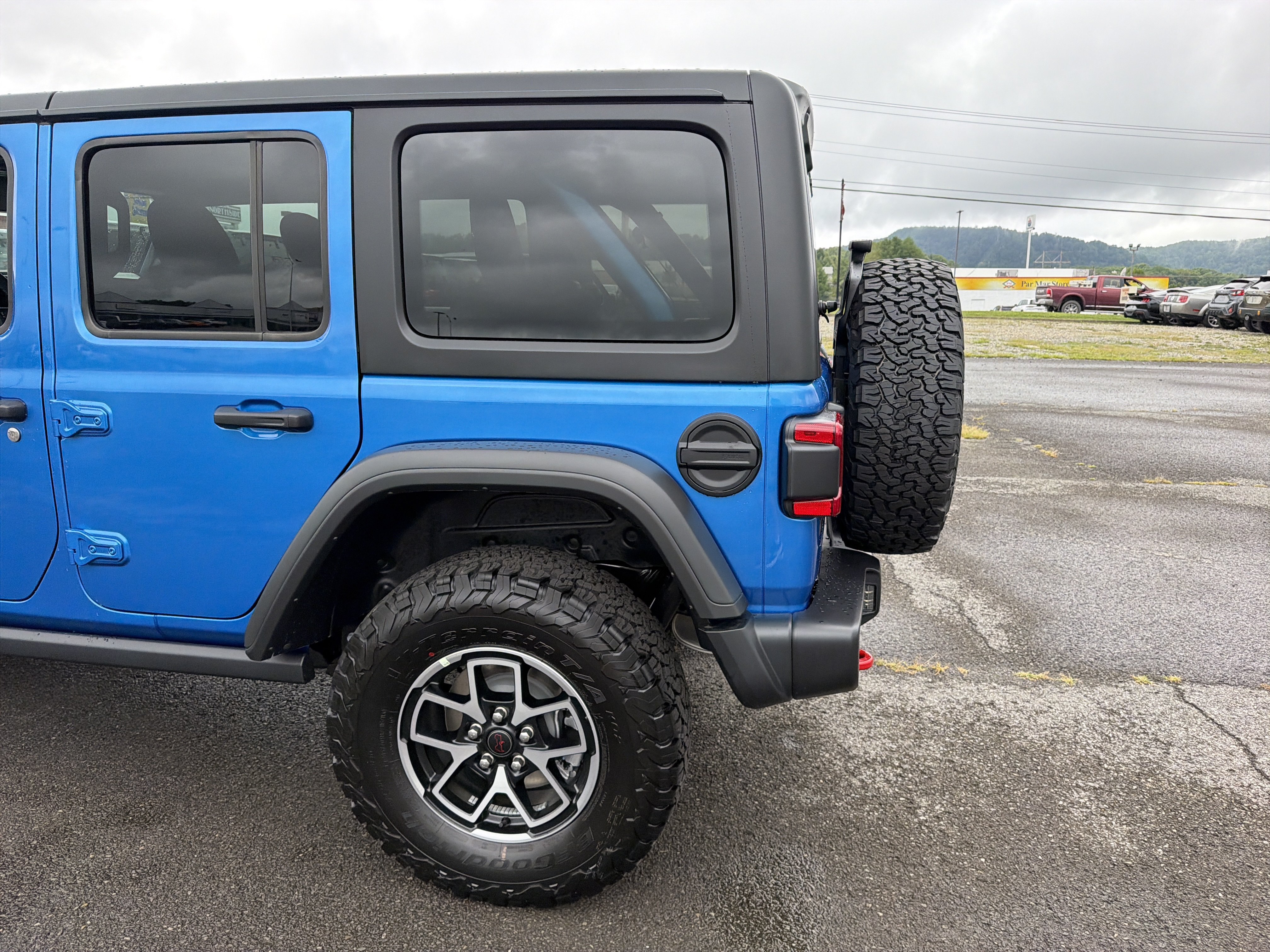 New 2027 Jeep Wrangler Unlimited Rubicon AWD/4WD image 9