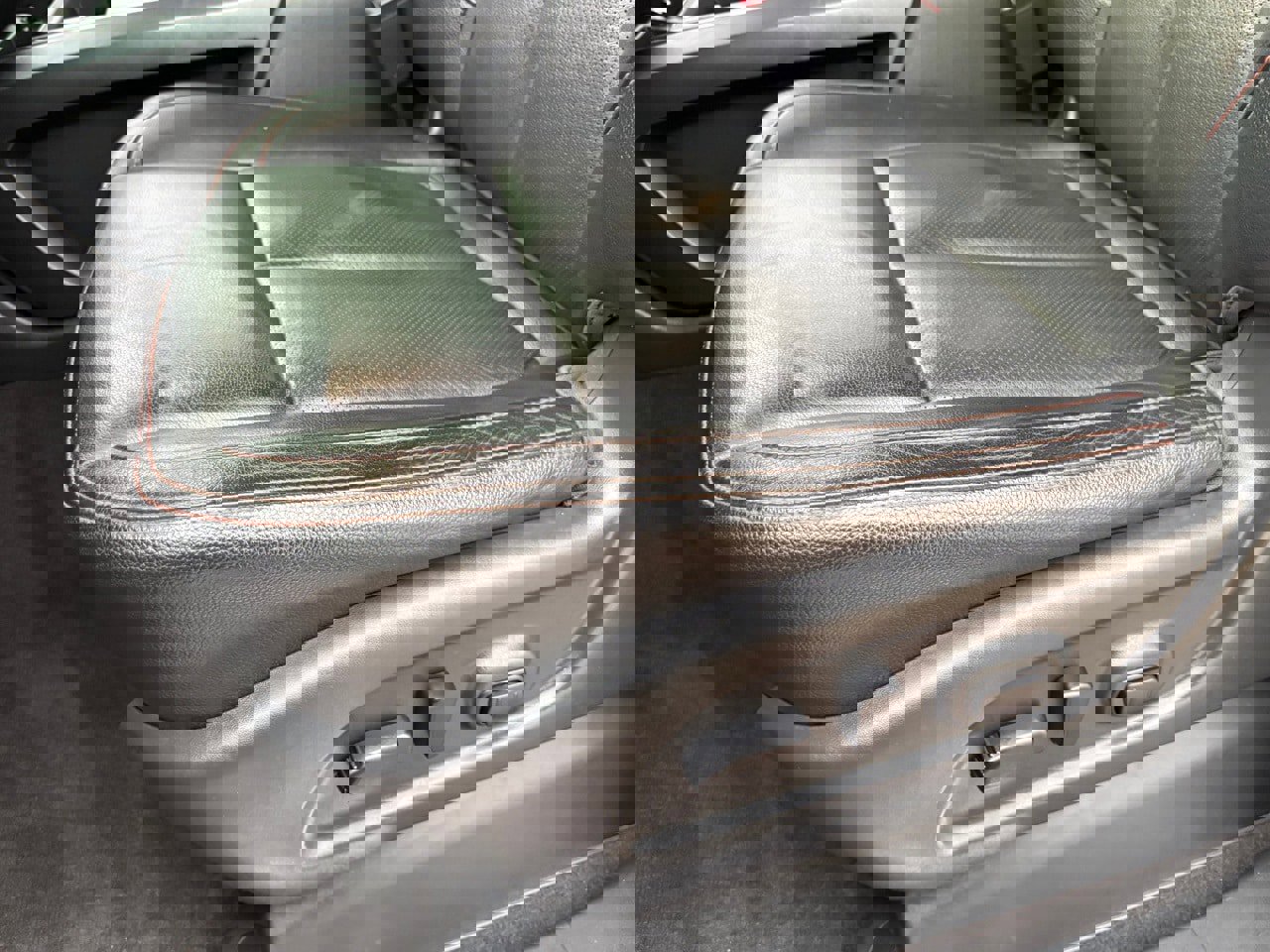 Used 2021 Nissan Titan PRO-4X w/ Pro-4x Convenience Package image 36