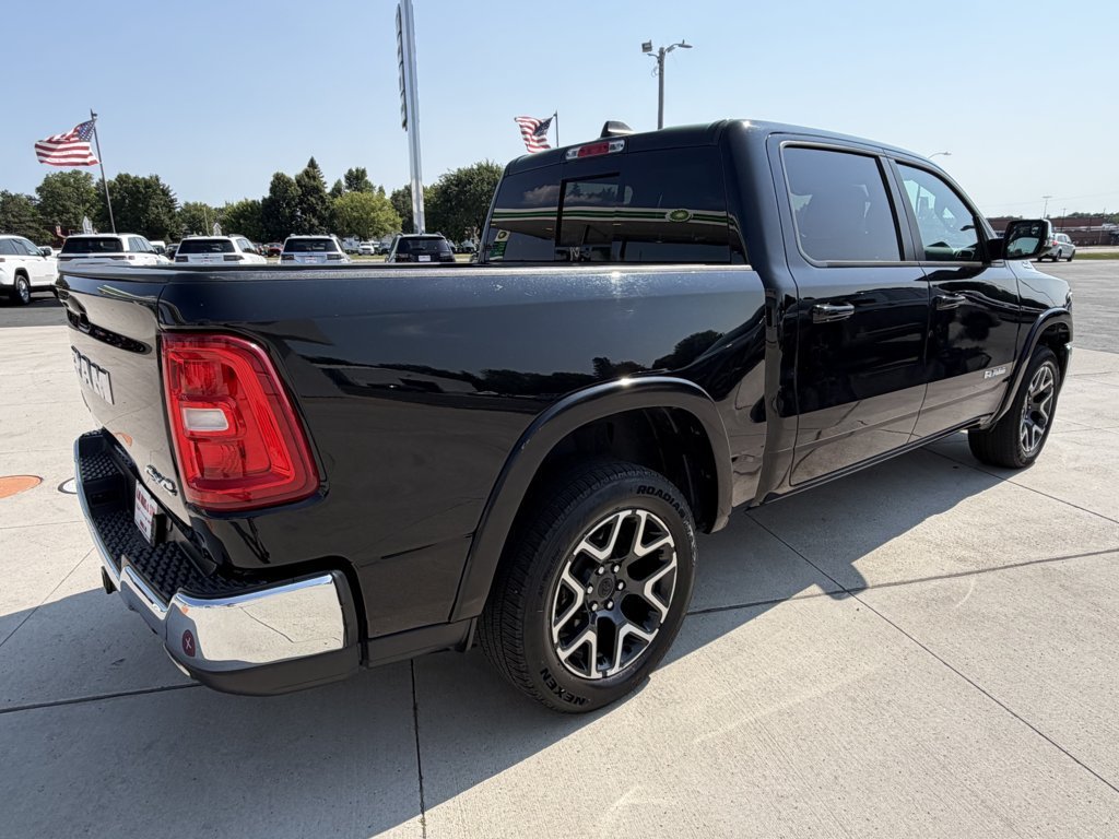 Used 2025 RAM 1500 Laramie AWD/4WD image 8