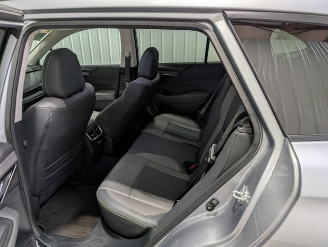 Used 2025 Subaru Outback Onyx Edition AWD/4WD image 10