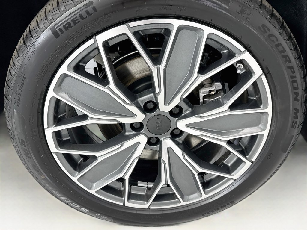 New 2026 Audi Q5 Premium Plus AWD/4WD image 32