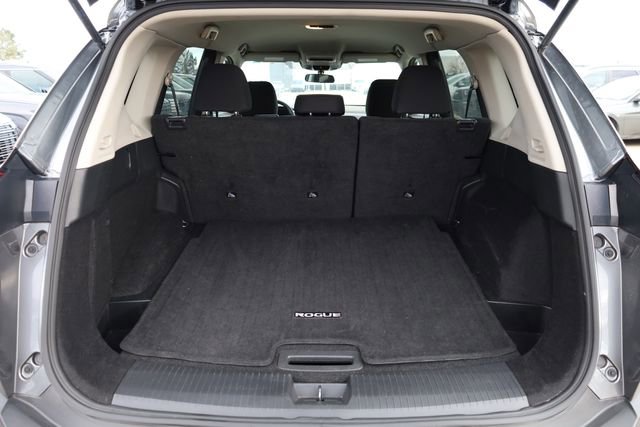 Used 2023 Nissan Rogue S image 23