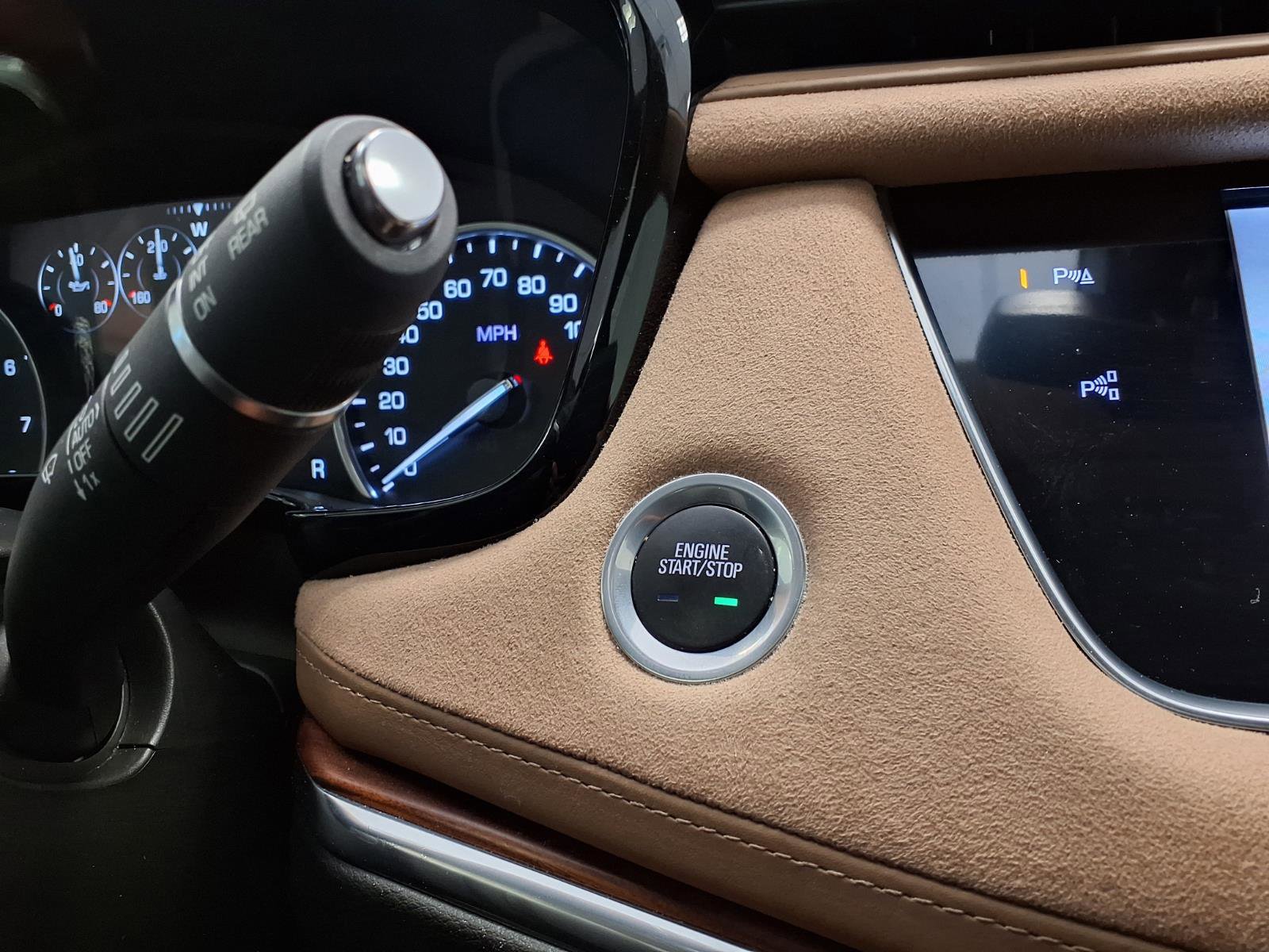 Used 2018 Cadillac XT5 Platinum w/ Driver Assist Package AWD/4WD image 28