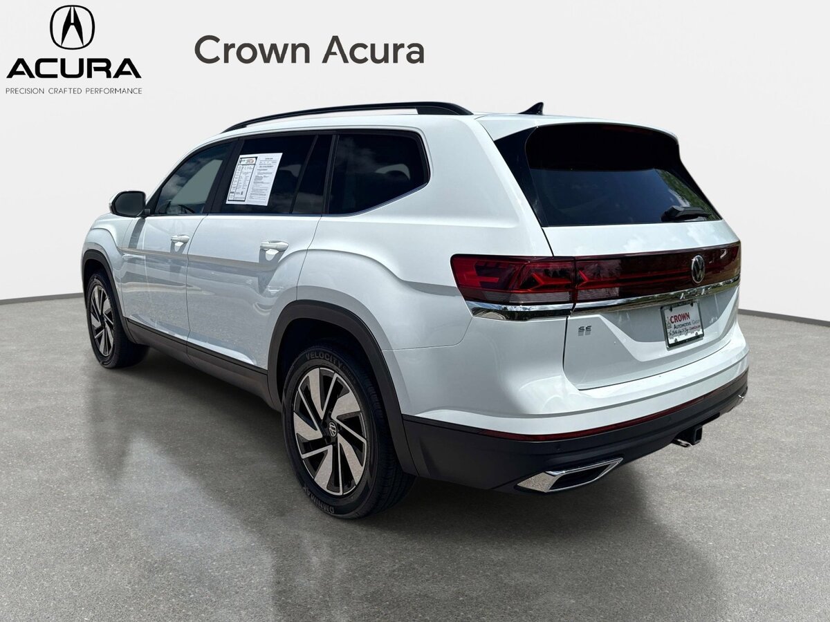 Used 2024 Volkswagen Atlas SE FWD image 3