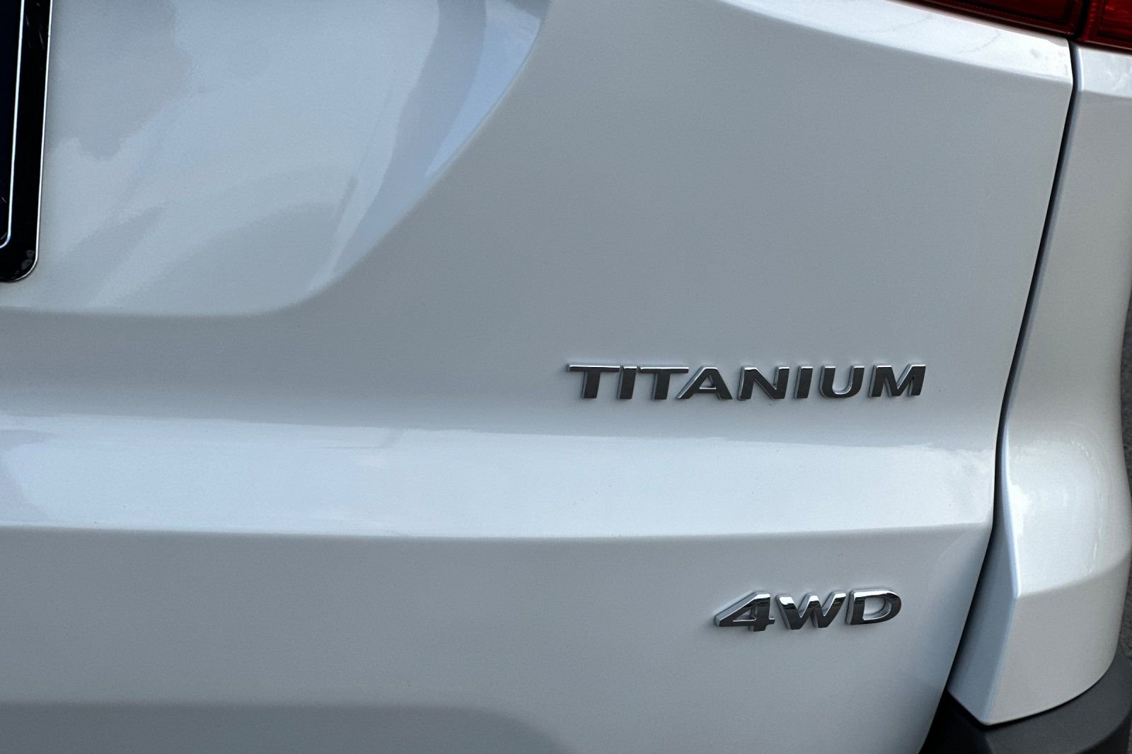 Used 2018 Ford EcoSport Titanium image 32