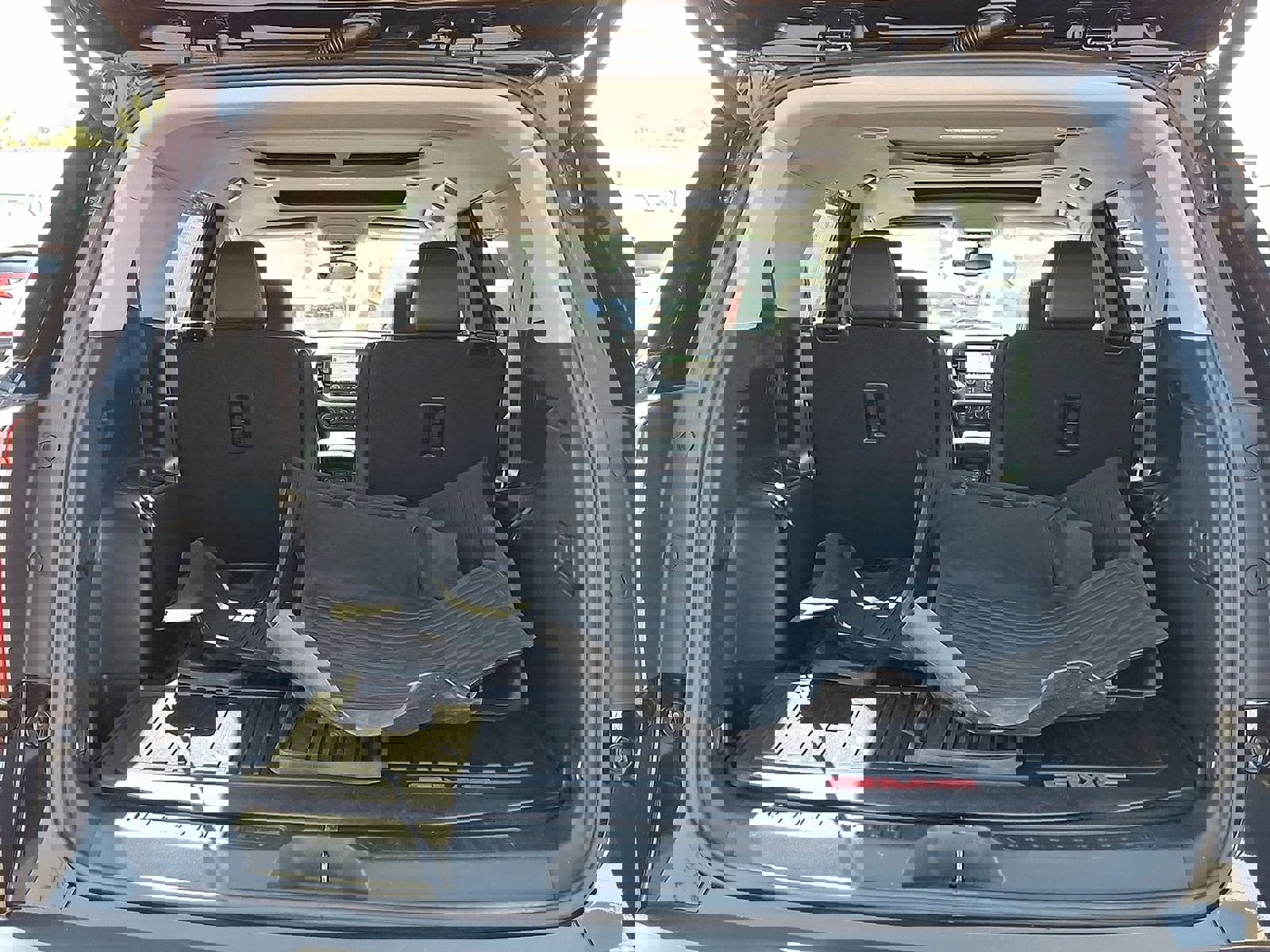 Certified 2023 GMC Acadia SLT w/ Technology Package image 27