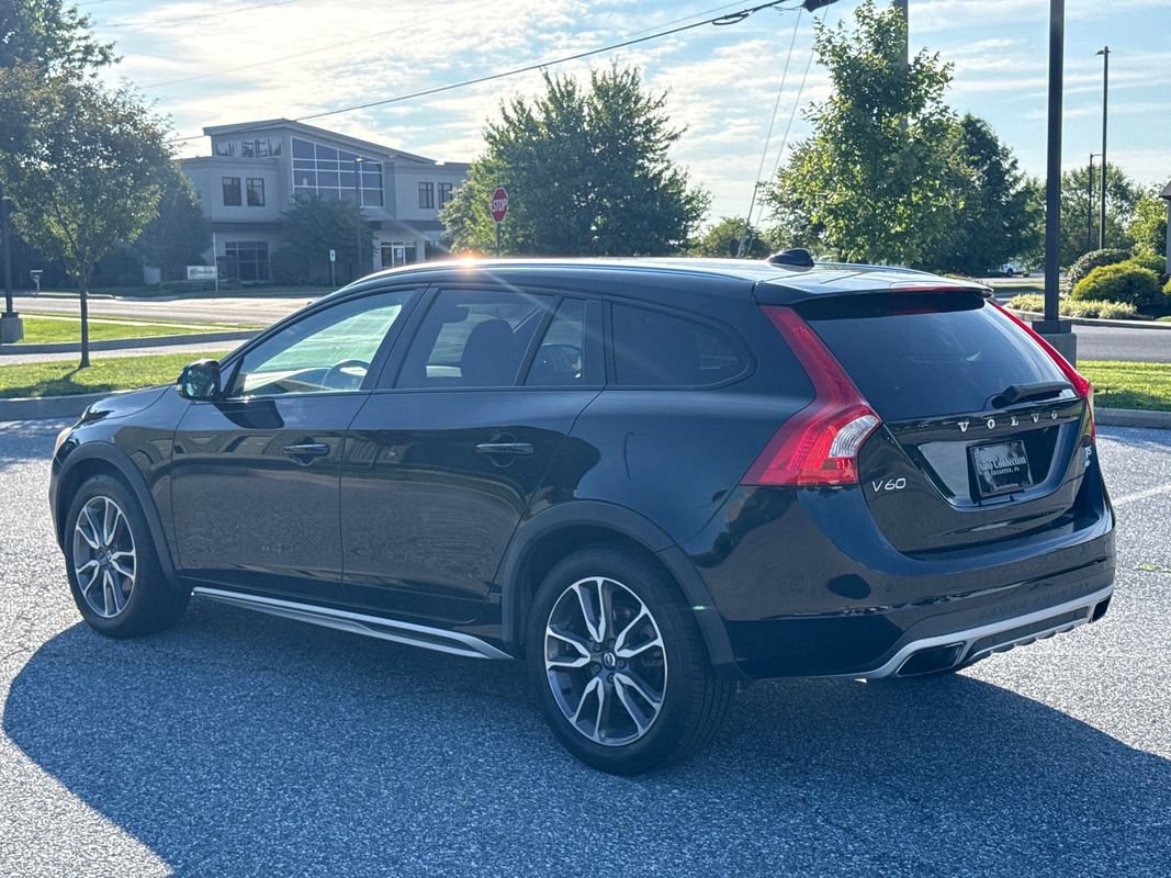 Used 2016 Volvo V60 T5 Cross Country w/ Convenience Package AWD/4WD image 6