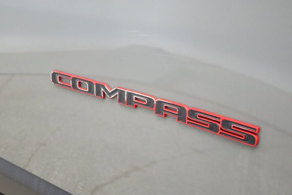 Used 2023 Jeep Compass Trailhawk w/ Sun and Sound Group AWD/4WD image 17