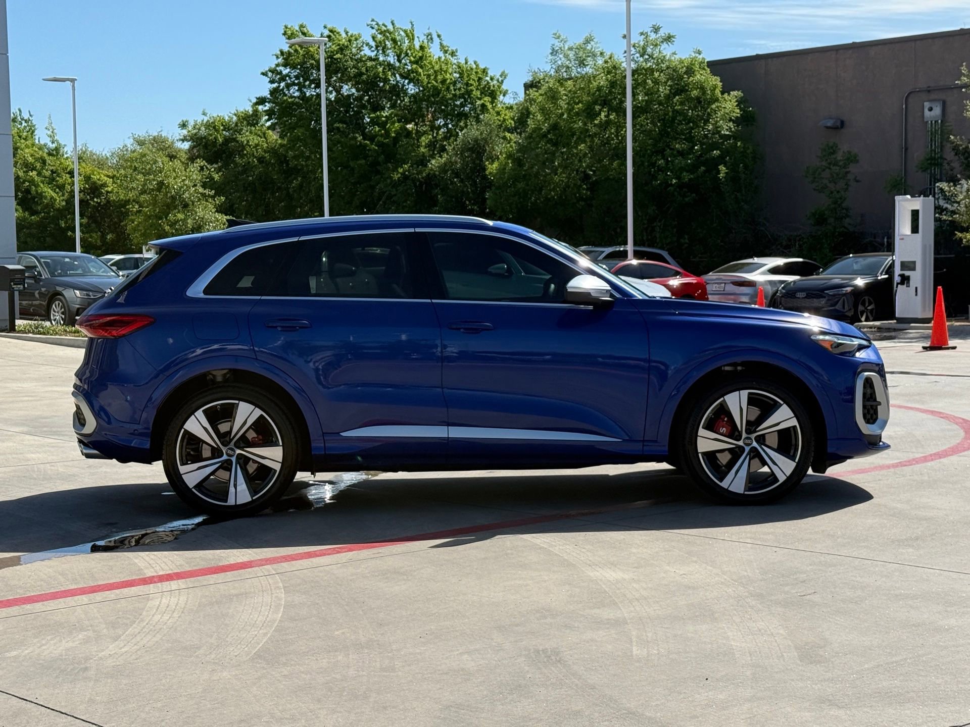 New 2026 Audi SQ5 Premium Plus image 7