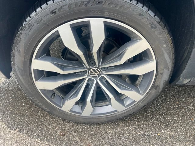 Used 2022 Volkswagen Atlas SEL Premium AWD/4WD image 4