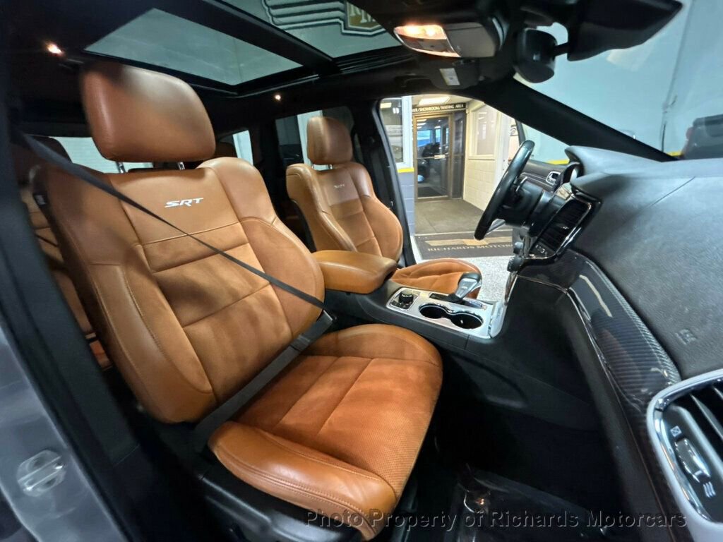Used 2021 Jeep Grand Cherokee SRT image 23