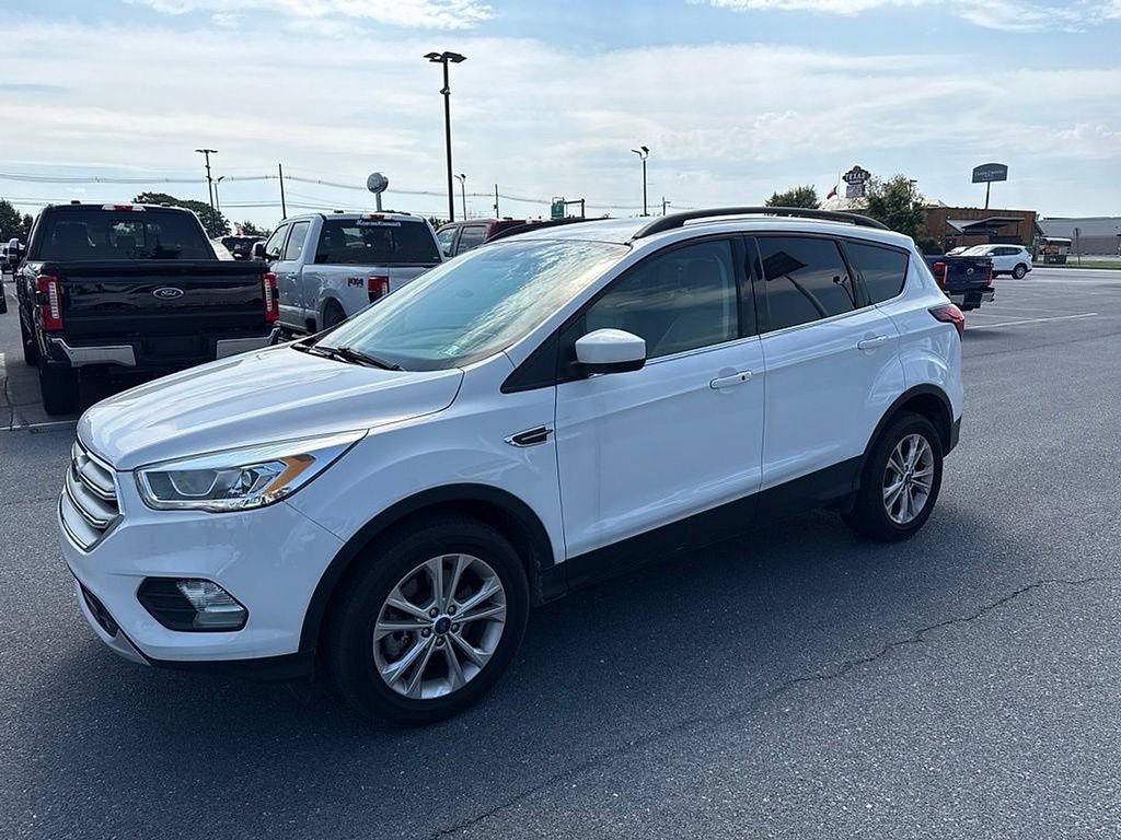 Used 2019 Ford Escape SEL AWD/4WD image 2