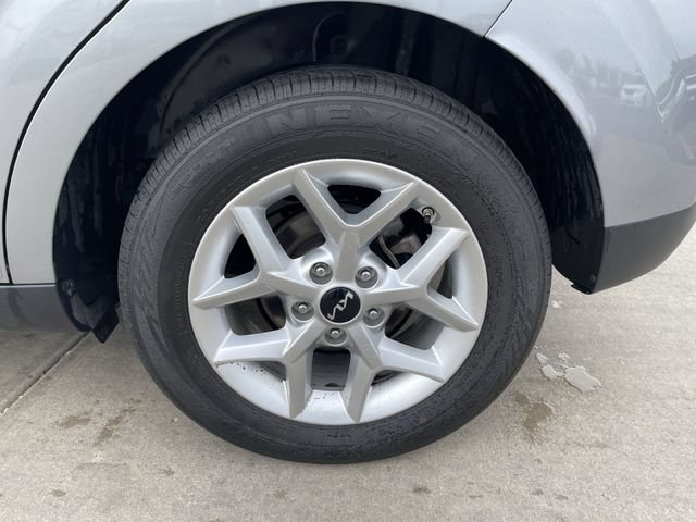 Used 2025 Kia Soul LX w/ LX Technology Package FWD image 30
