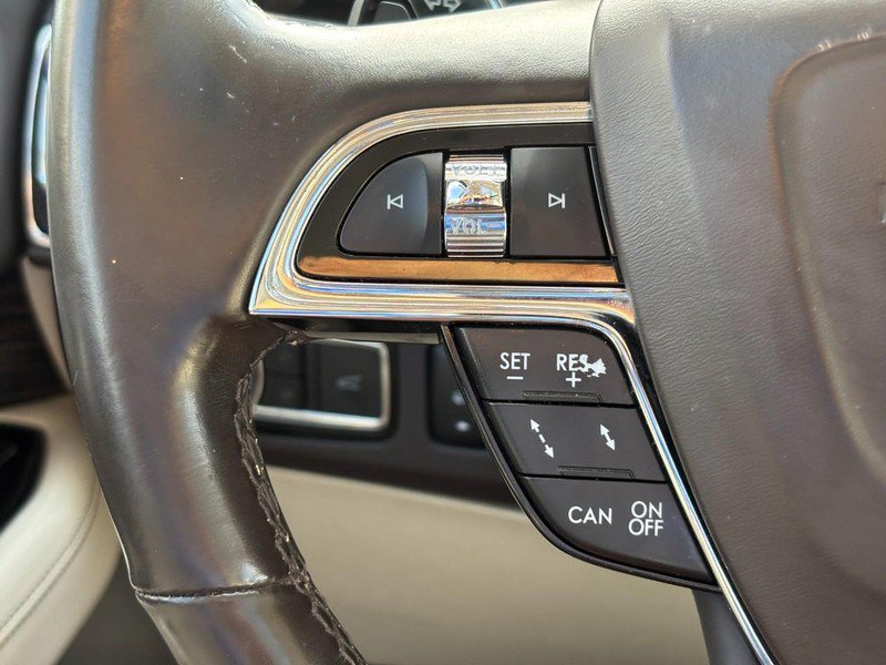 Used 2020 Lincoln Navigator Black Label AWD/4WD image 18