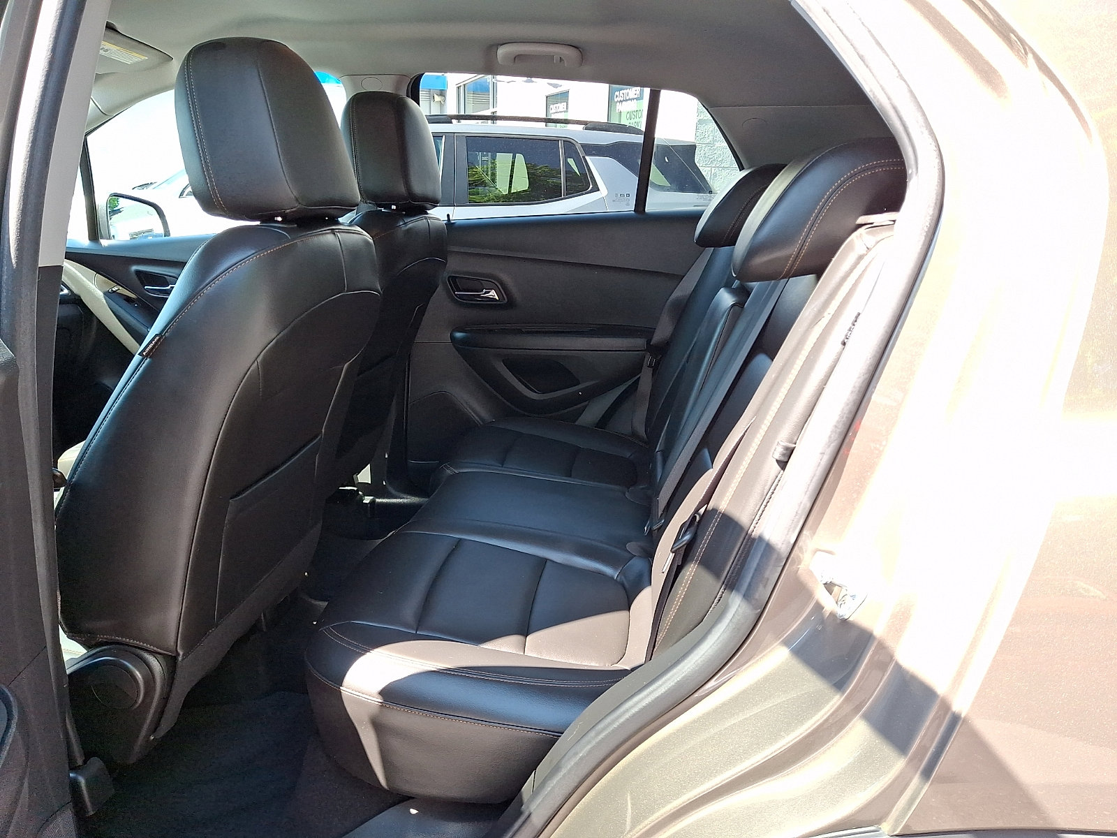 Certified 2022 Chevrolet Trax LT w/ Premium Seat Package AWD/4WD image 11