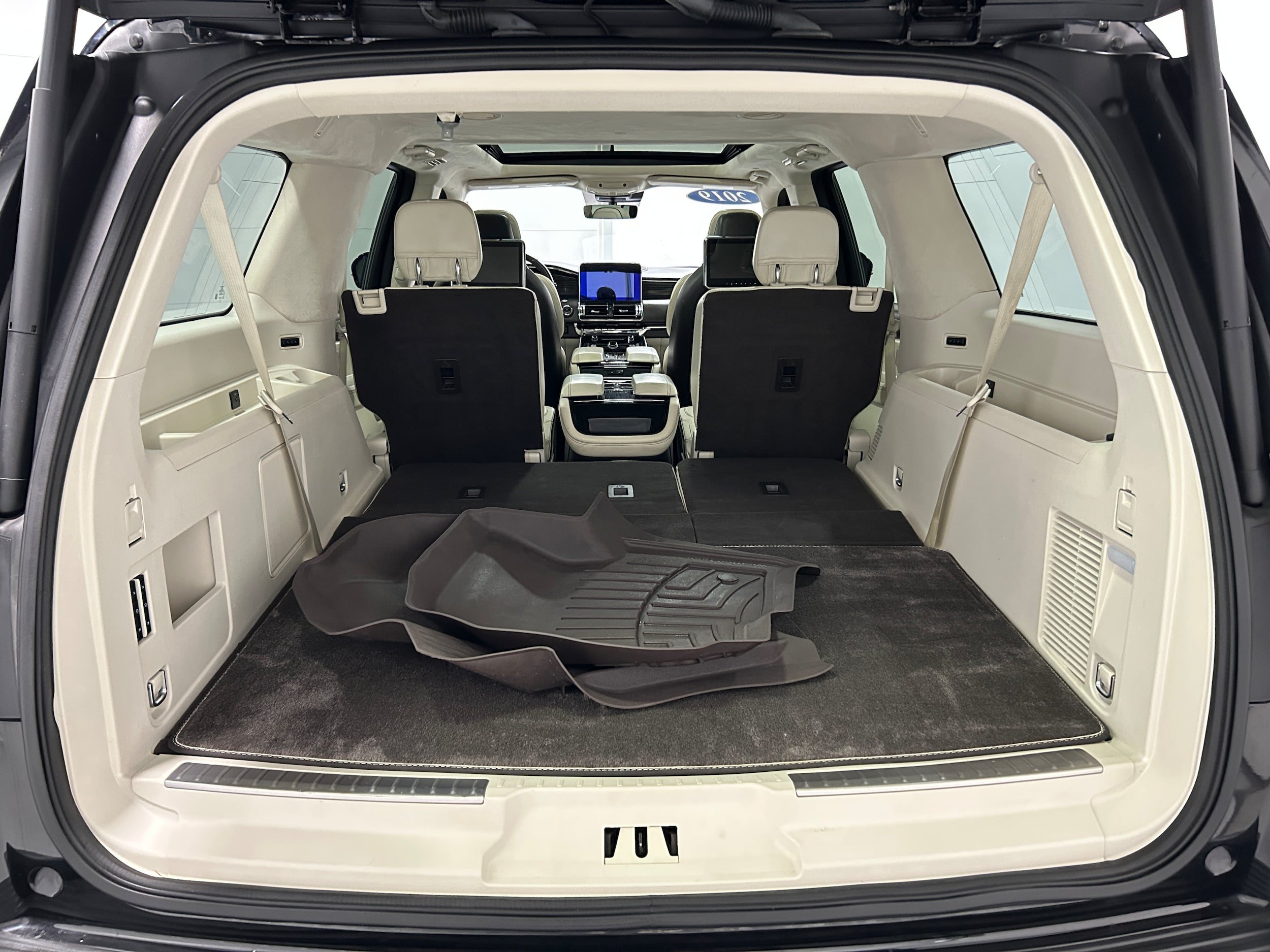 Used 2019 Lincoln Navigator L Black Label AWD/4WD image 39