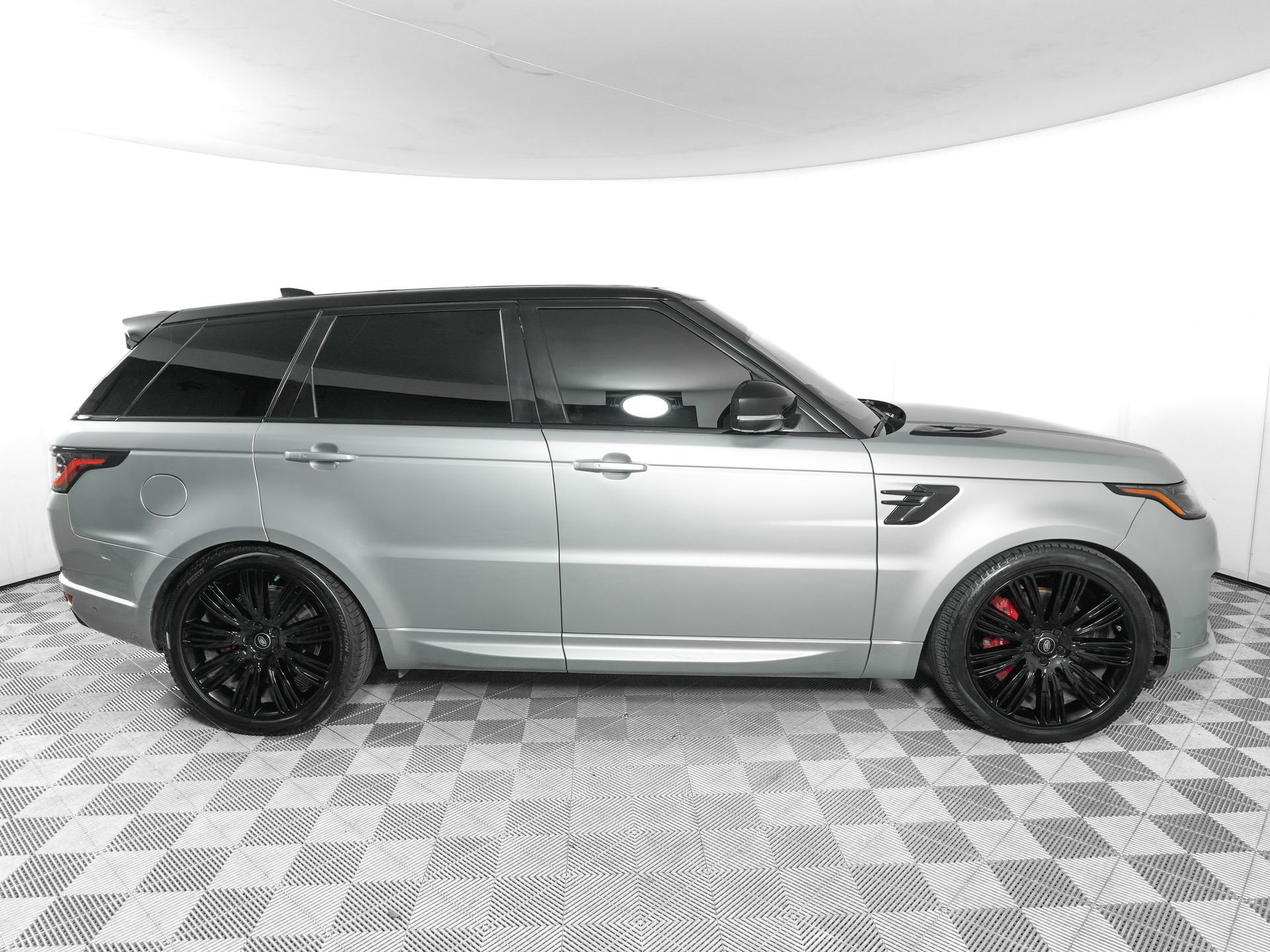 Used 2021 Land Rover Range Rover Sport HSE Dynamic AWD/4WD image 3