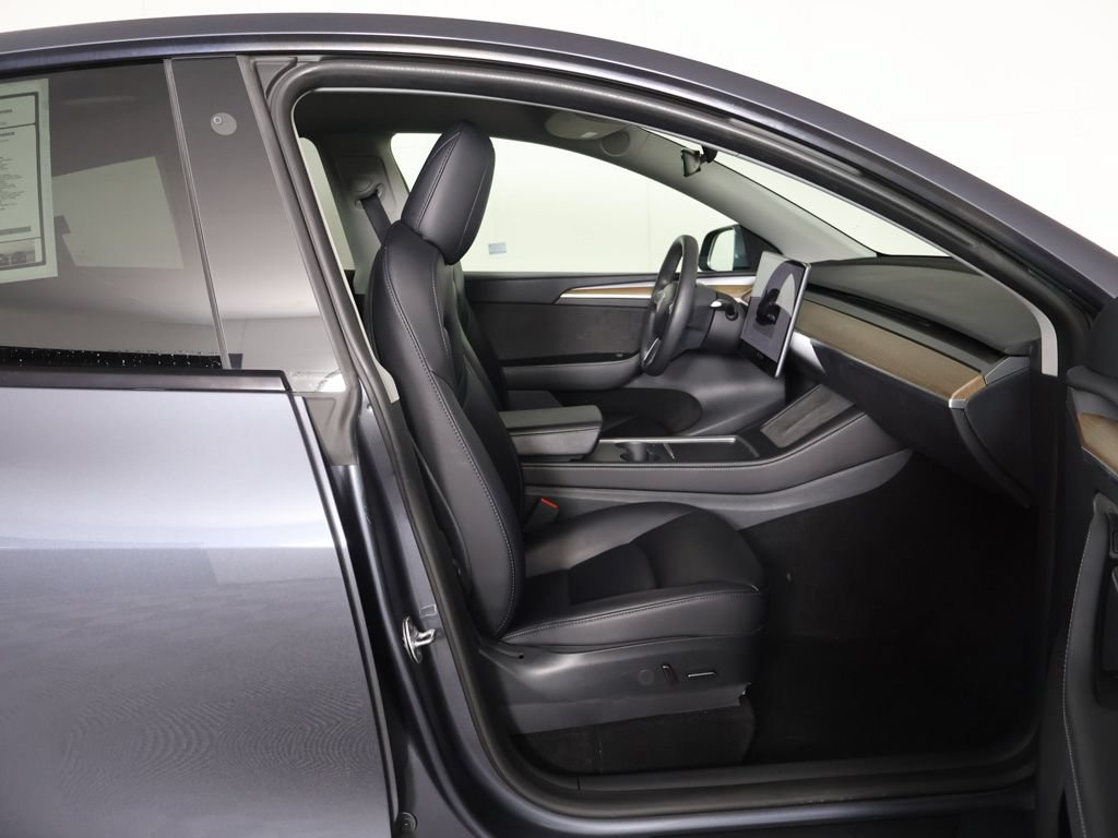 Used 2023 Tesla Model Y Performance AWD/4WD image 30