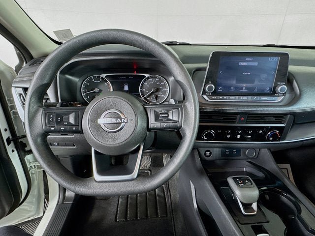 Used 2024 Nissan Rogue S AWD/4WD image 10