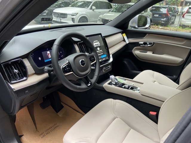 New 2026 Volvo XC90 B6 Plus image 10