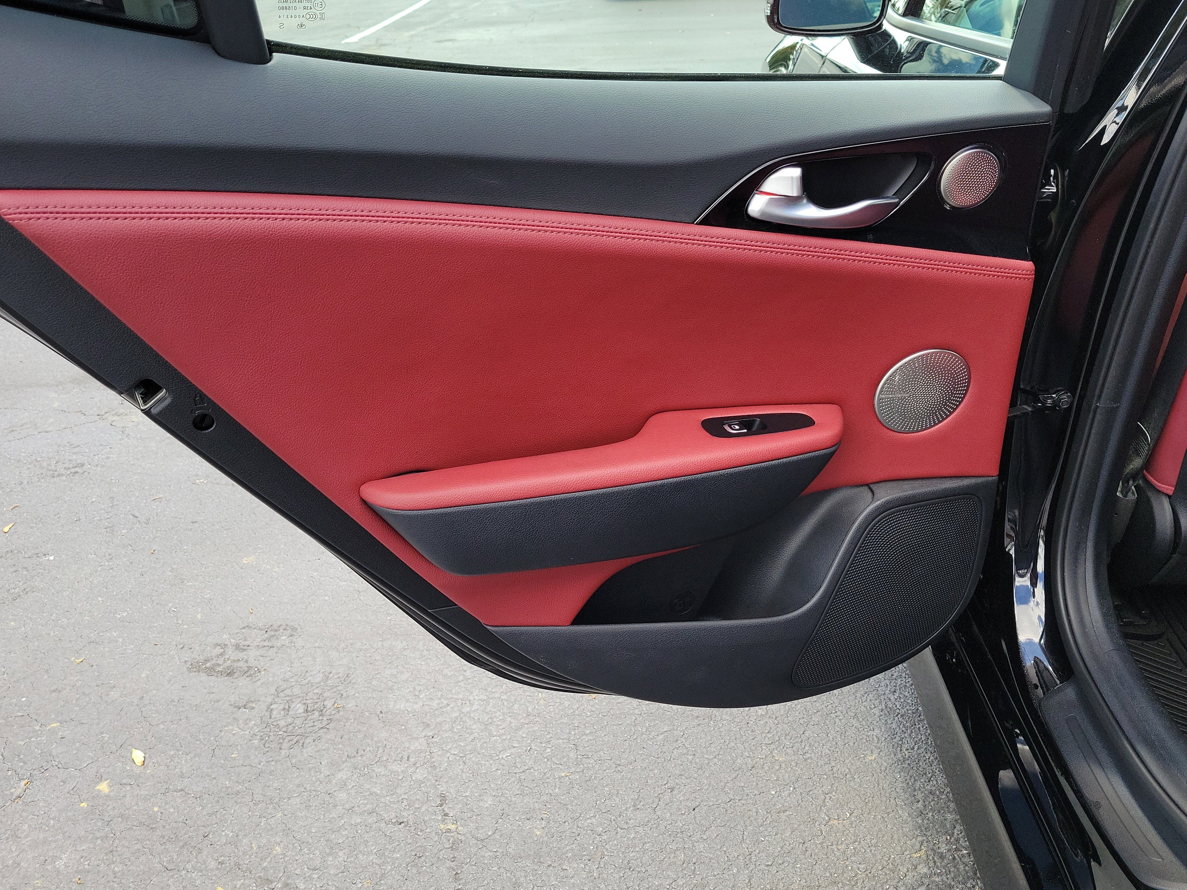 Used 2023 Kia Stinger GT-Line w/ Sun & Sound Package image 11