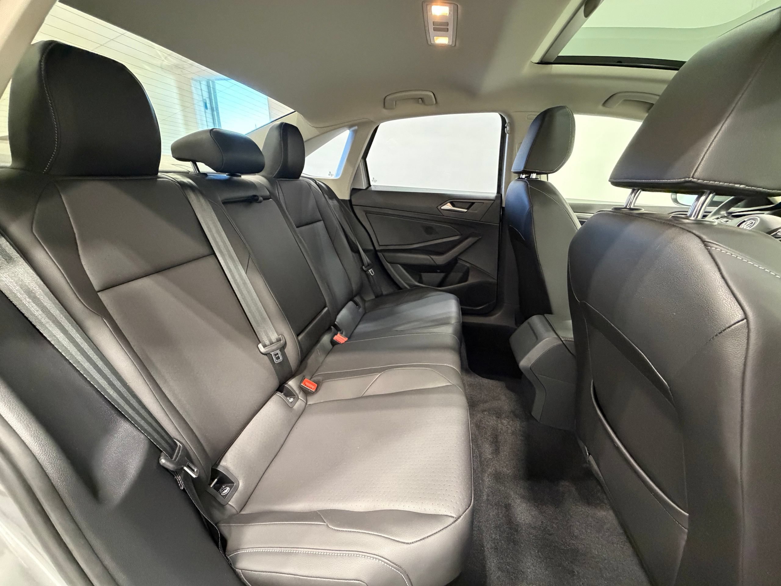 Used 2019 Volkswagen Jetta SEL FWD image 26