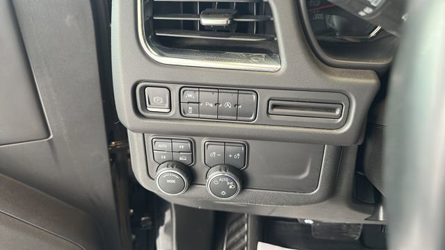 Used 2023 Chevrolet Suburban LS AWD/4WD image 10