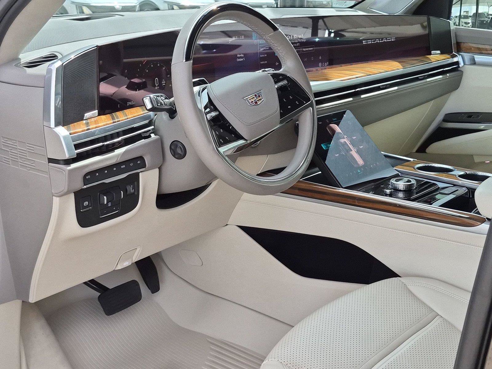Certified 2025 Cadillac Escalade Sport Platinum w/ LPO, Floor Liner Package AWD/4WD image 10
