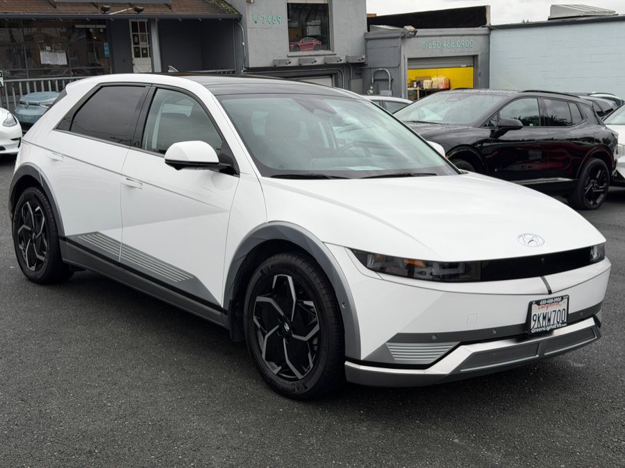 Used 2024 Hyundai Ioniq 5 Limited image 3